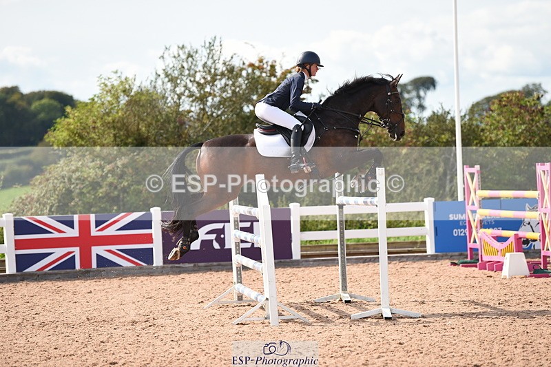 230830A-154600-01208 - Cls 6 National 1.30m