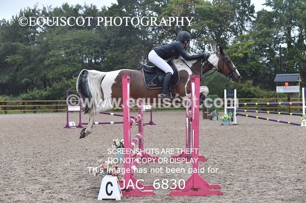 JAC_6830 - CLASS 19 SUN Pony Foxhunter/ 1.10m Open