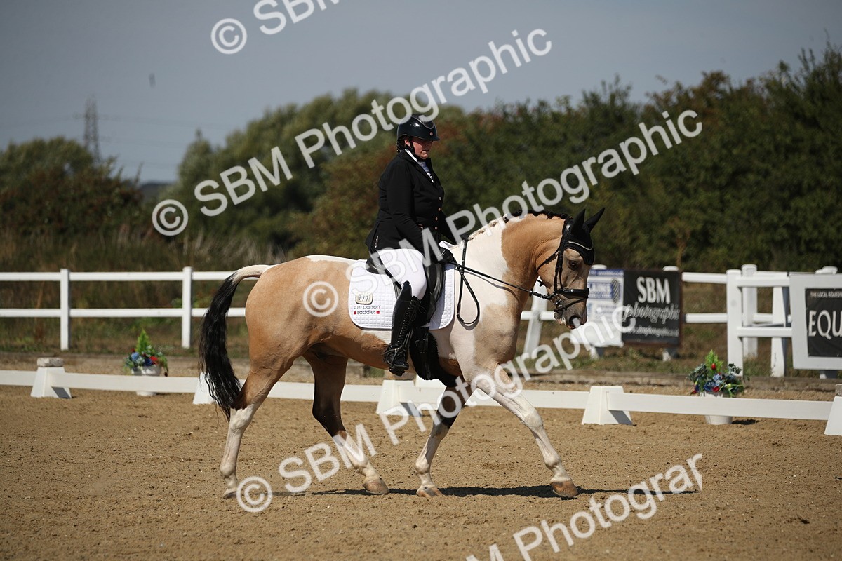 SBM_005082 - Class 11 - Novice 5 - 11.41-12.58