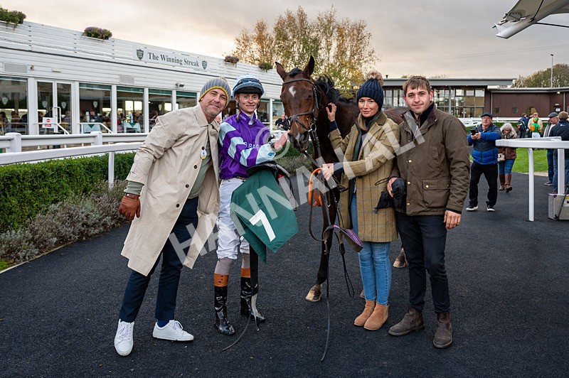 281025-Race 4-Evocative Spark-8088 - Race 4