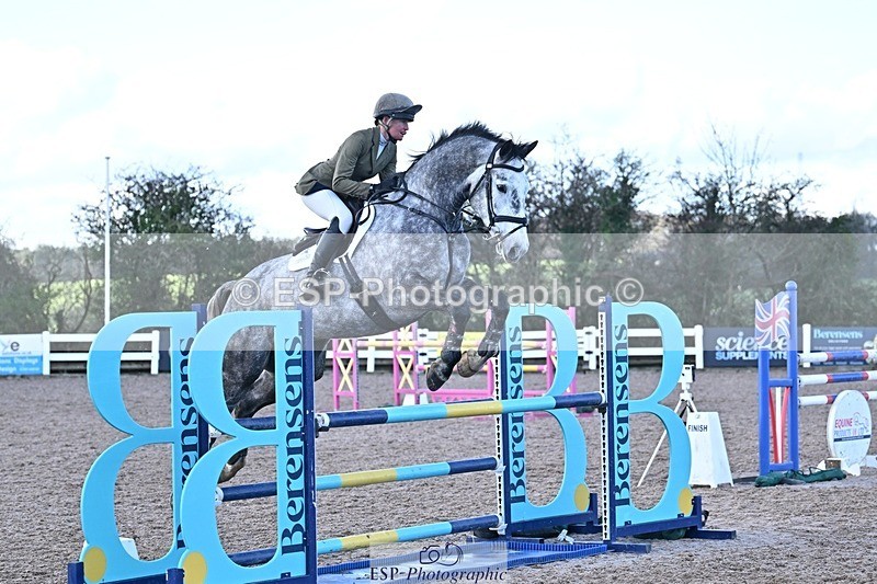 251203-130616-00625 - Cls 4 Newcomers and 1.10m Open