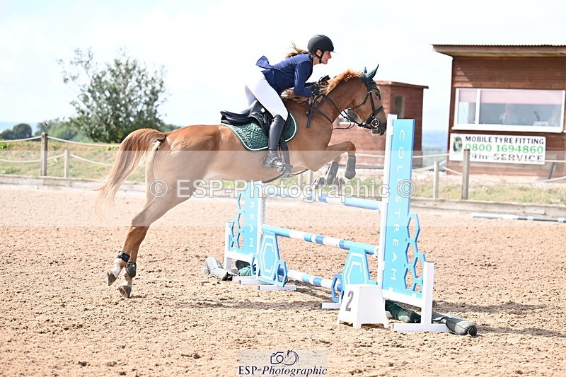 250827B-130136-00458 - Cls 4 Snr Newcomers 1.10m