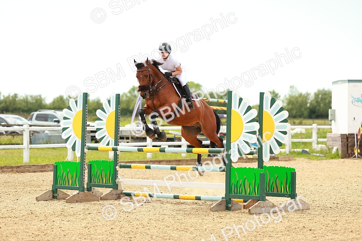 SBM_002324 - Class 4 - Senior Newcomers - 1.10m