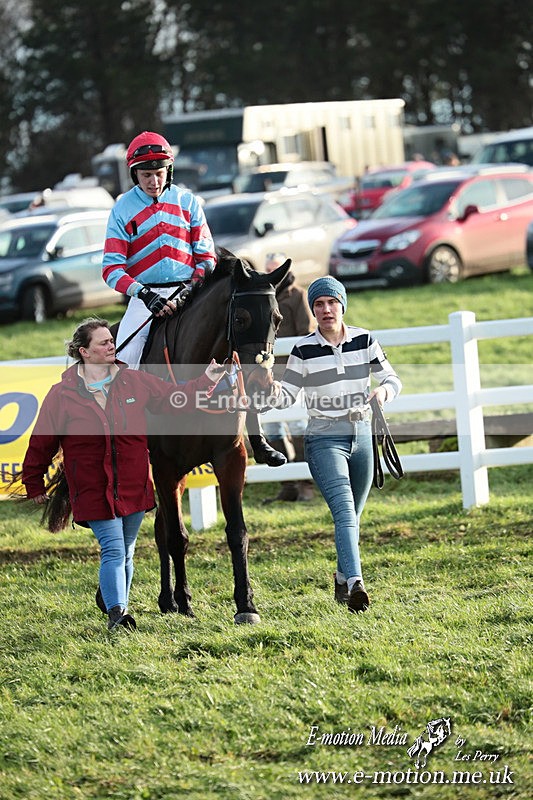 PtP 141225  2005 - New Forest Hounds PtP Larkhill 14/12/25