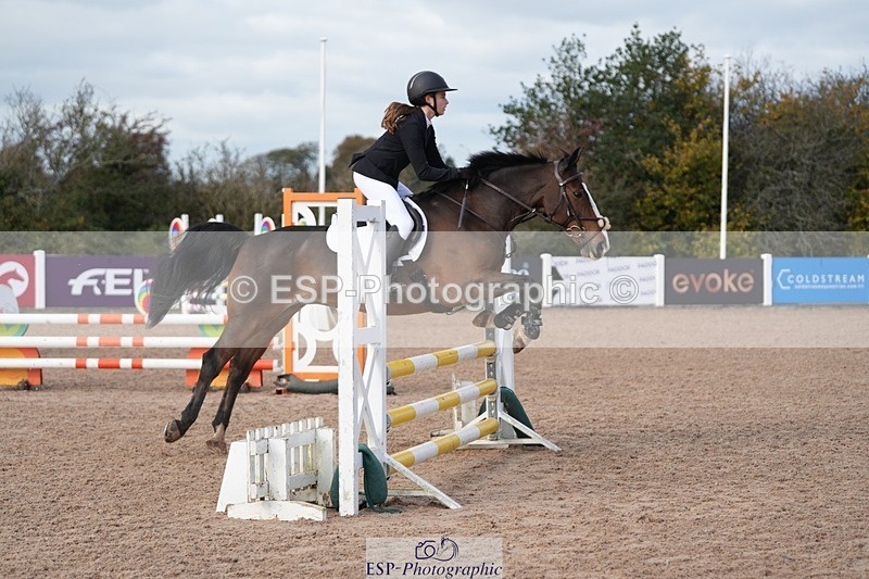 251026-121804-02360 - Cls 4 Pony Winter Novice + 80cm Open