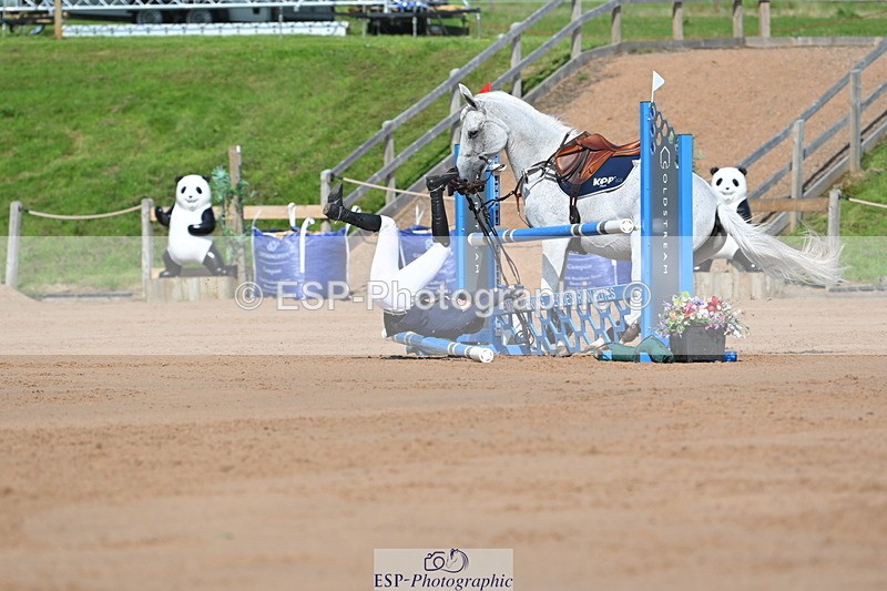 230721A-163927-07779 - Cls 10, 2 Star Big 1.45m Break to End