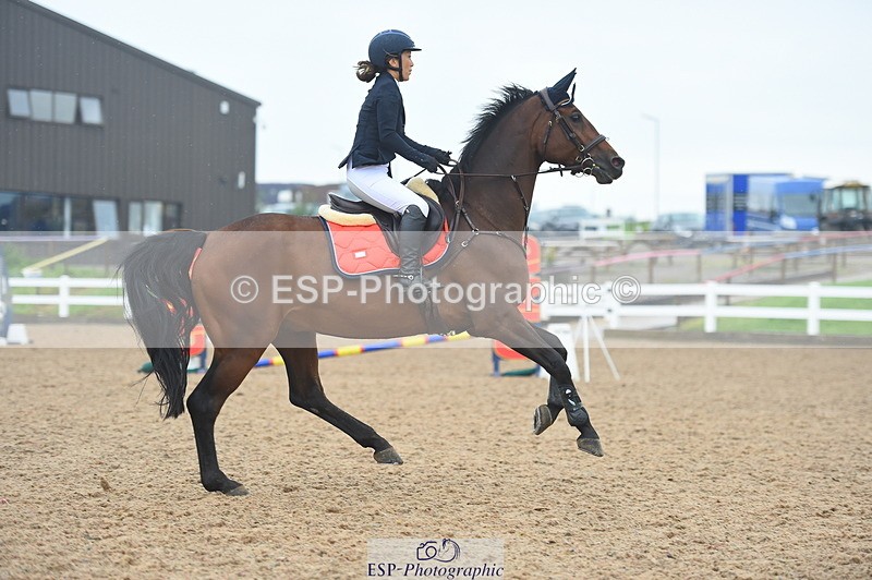 230916A-111516-03664 - Cls 21 British Novice & 90cm Open