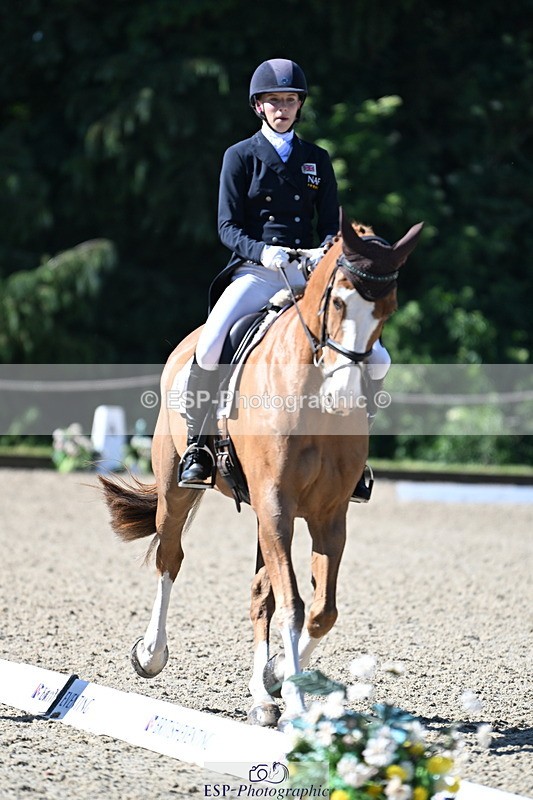 250522A-094142-02712 - A-006-Holly.Clarke-NICO