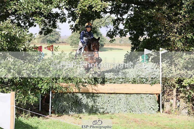 231020-105718-06277 - 030-MONBEG.SHELBY-Kat.Raybould-XC