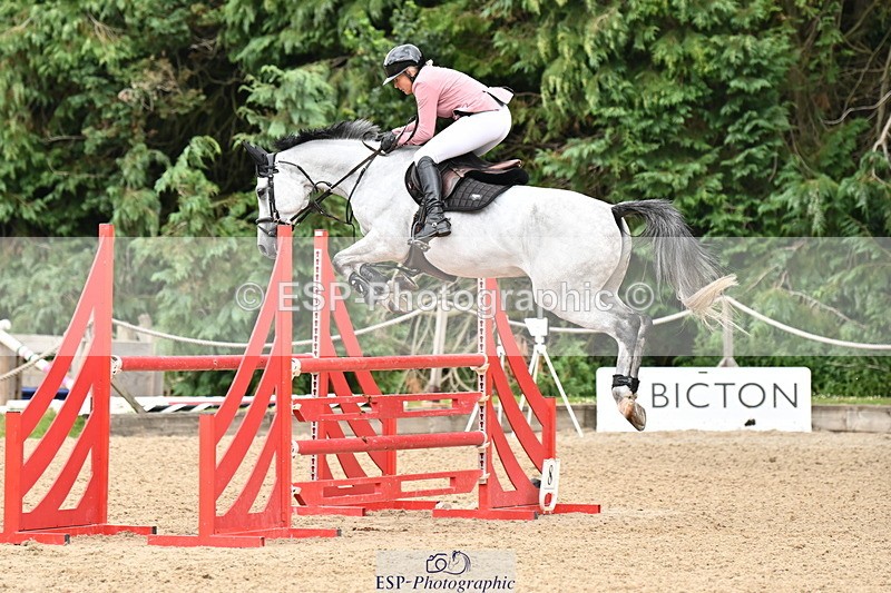 250706A-141200-19902 - Cls 49 Snr 1.10m Grand Prix