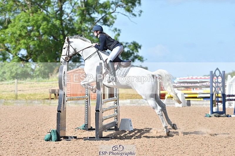 240609A-091709-03278 - Cls 15 Snr British Novice and 90cm Open