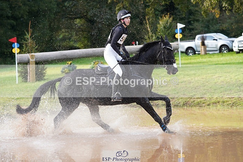 231021-161532-20691 - 563-SOUTHPAW-Kaia.Land-SC+XC