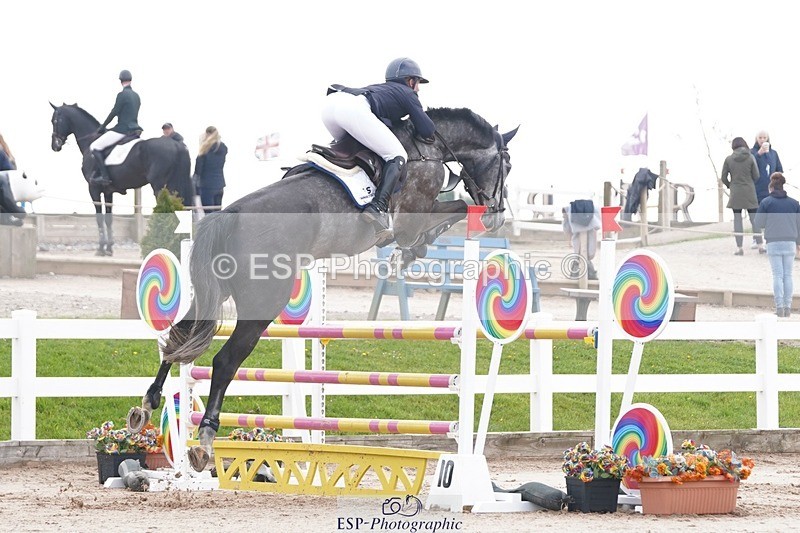 250425-094048-08329 - Cls 30 Young Horse 6yr old