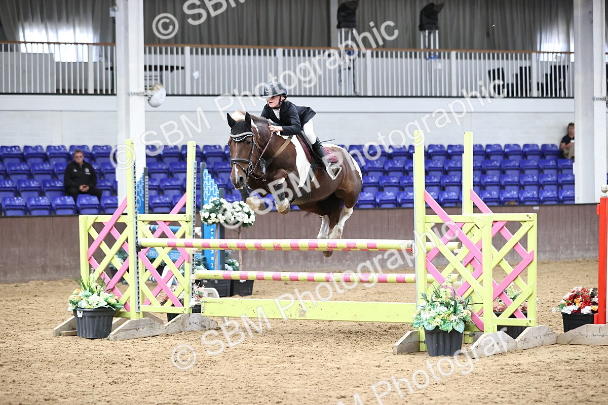 SBM_002870 - Class 13 - Blue Chip Pony Newcomers 1.00m Open