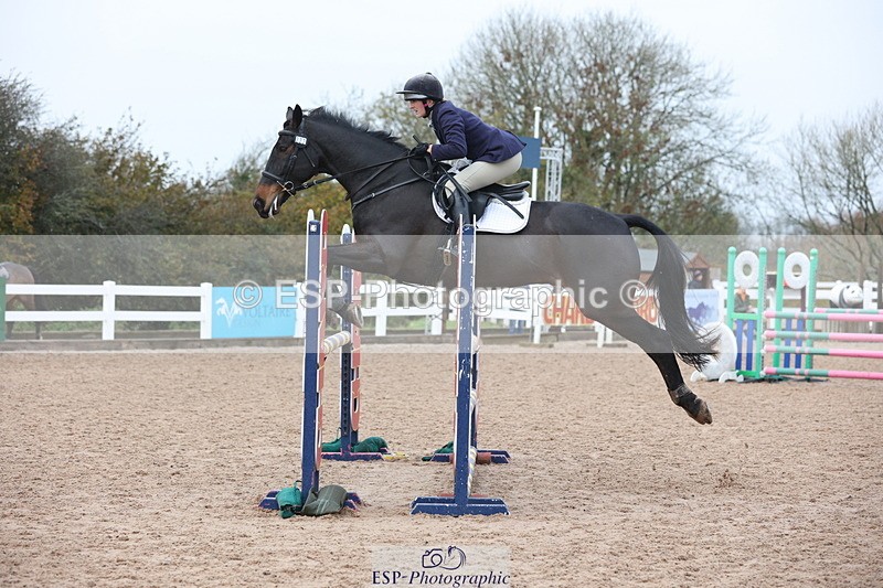 231112A-123940-04113 - Cls 19 Snr 1.05m Open