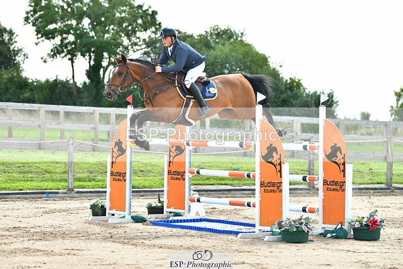 230720A-105342-02005 - Cls 5, 2 Star Medium 1.35m