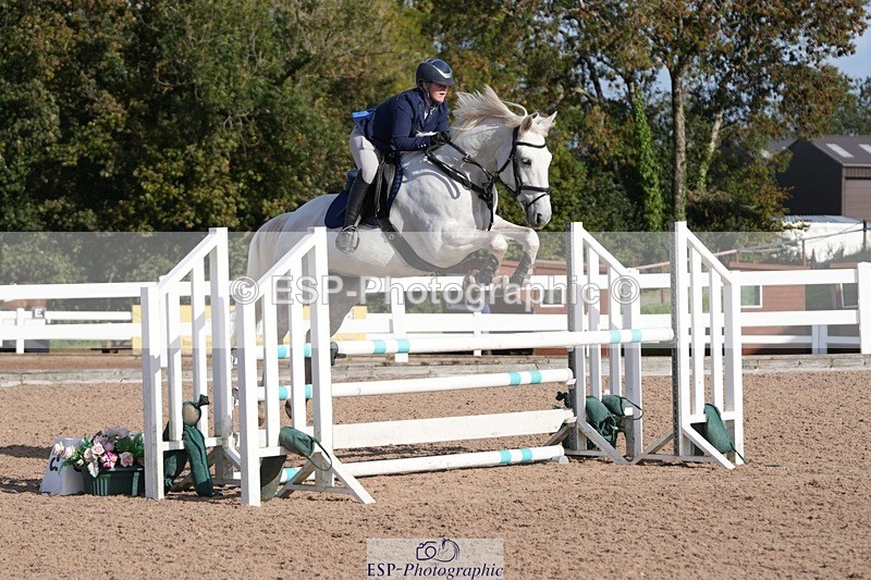 251005-104044-02608 - Cls 22 British Novice and 90cm