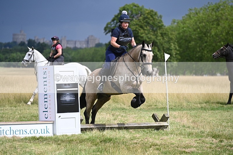 WJ6_2633 - Time at Jump 11:06 to 11:40