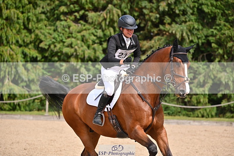 250802A-160146-06551 - E-217-Scarlett.Jones-RINGFORT.PATRON.SAINT