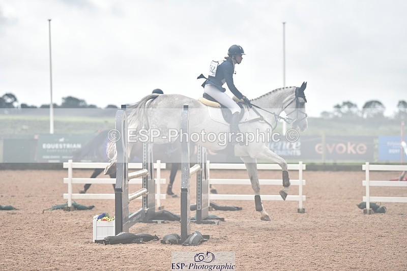 250831-090800-04994 - L-552-Tara.Moore