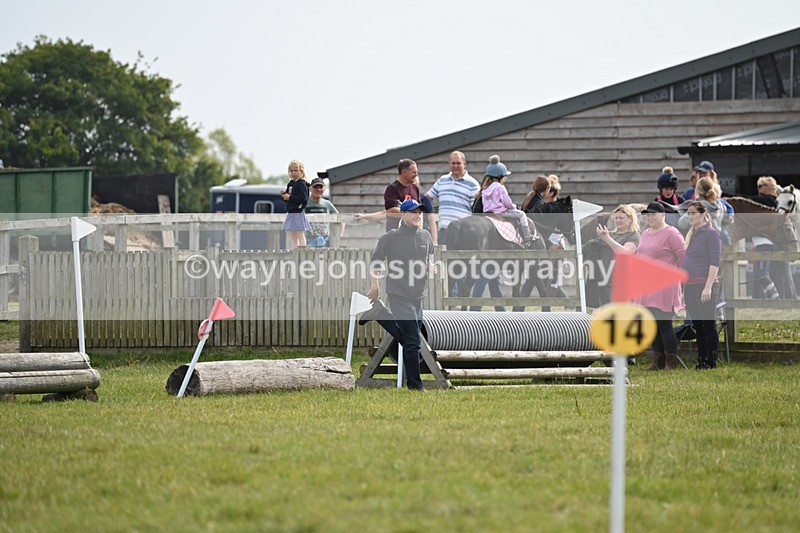 WJ6_0076 - 40cm XC Time 10:37 to 10:56