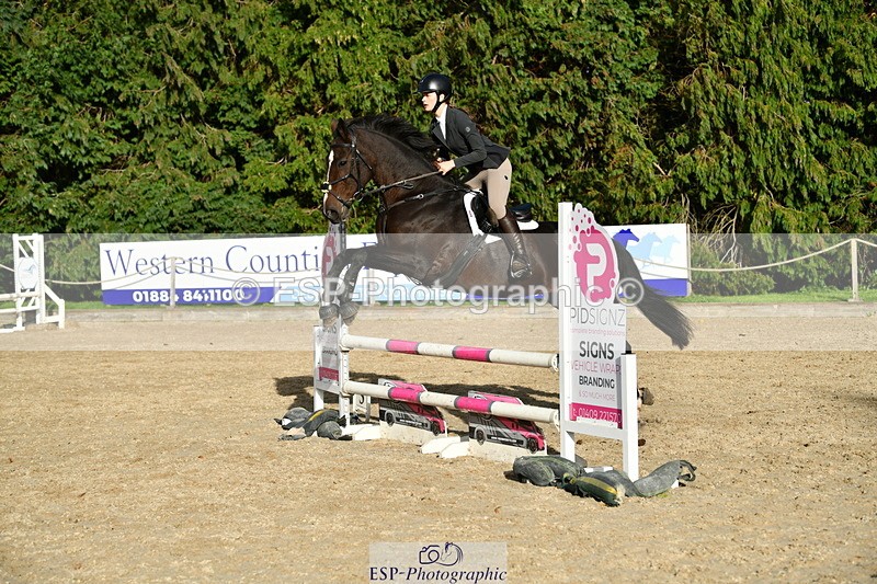 251004A-163250-02106 - Classes 10 & 11 80cm