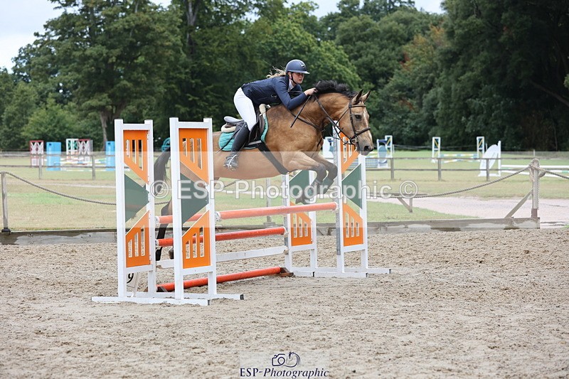 250829A-120723-01565 - Cls 7 British Novice and 90cm