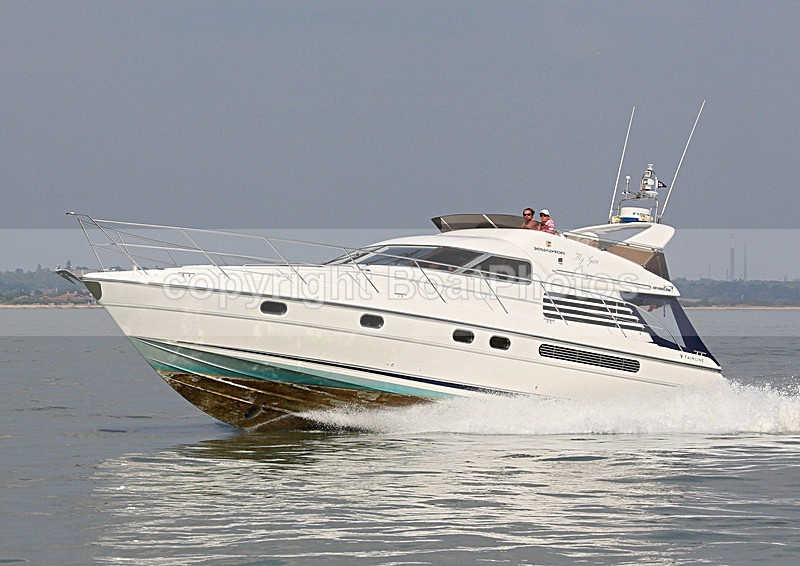140908 MY GEM FAIRLINE SQUADRON WT7A6231 - Flybridge Cruisers
