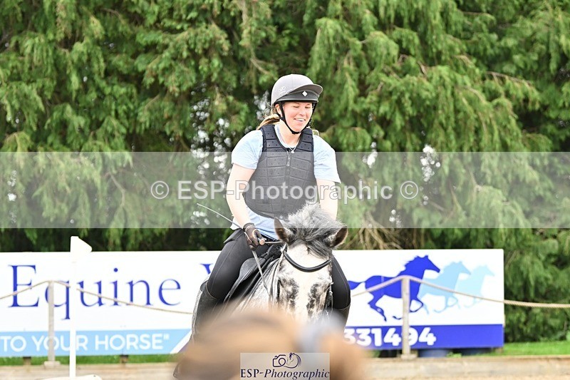 240411-114811-01129 - Group 4 XC