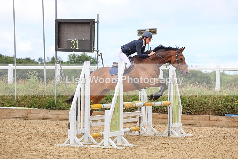 3E7A0098 - Class 9: Senior British Novice/90cm open