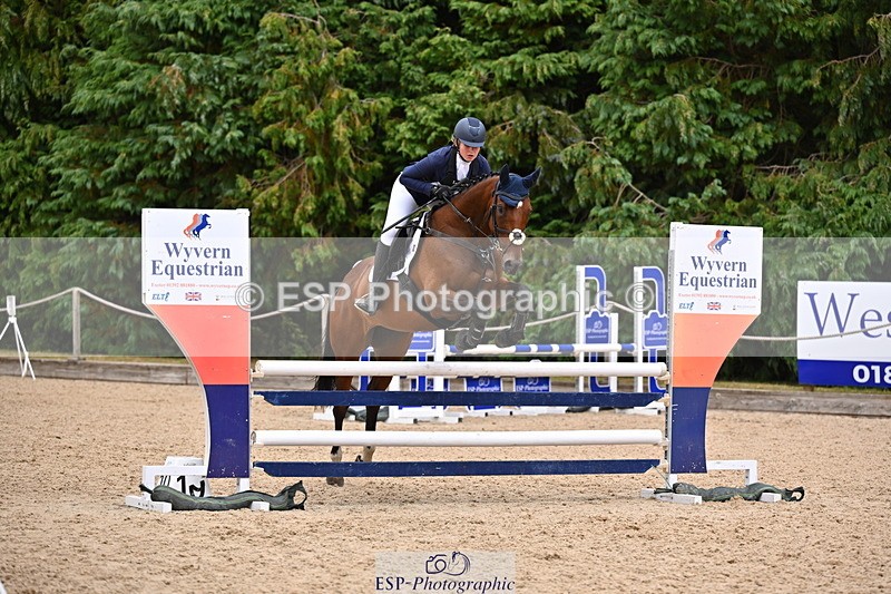 250802A-142515-05865 - F-268-Caitlyn.Faull-HAY.THERE.MONA