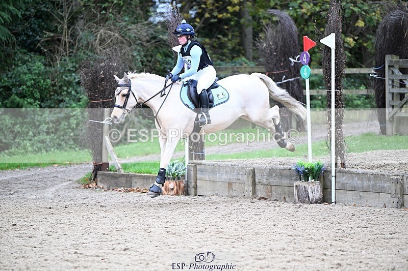 241116-123718-01456 - Cls 2 80-85cm 11.30 to End