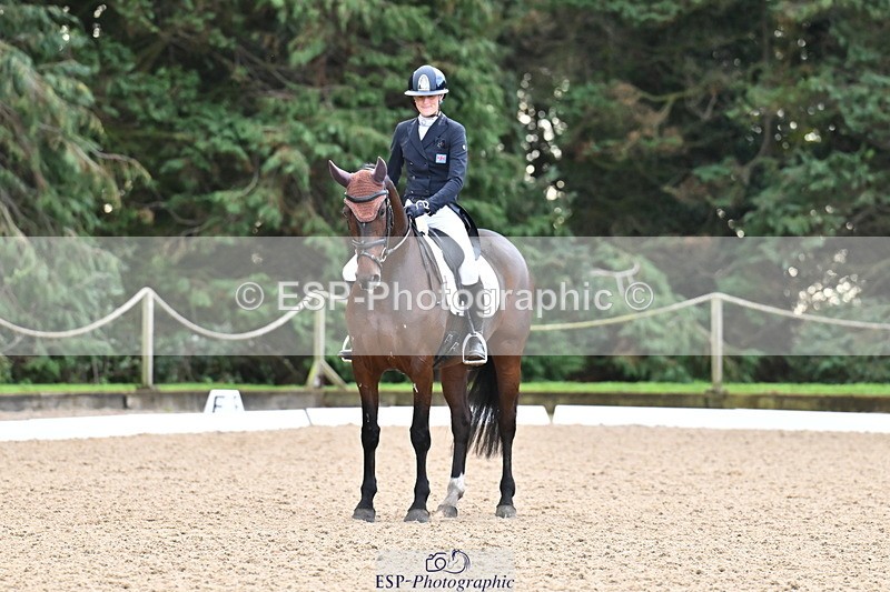 251023A-101026-00985 - A-007-Maja.Hullah