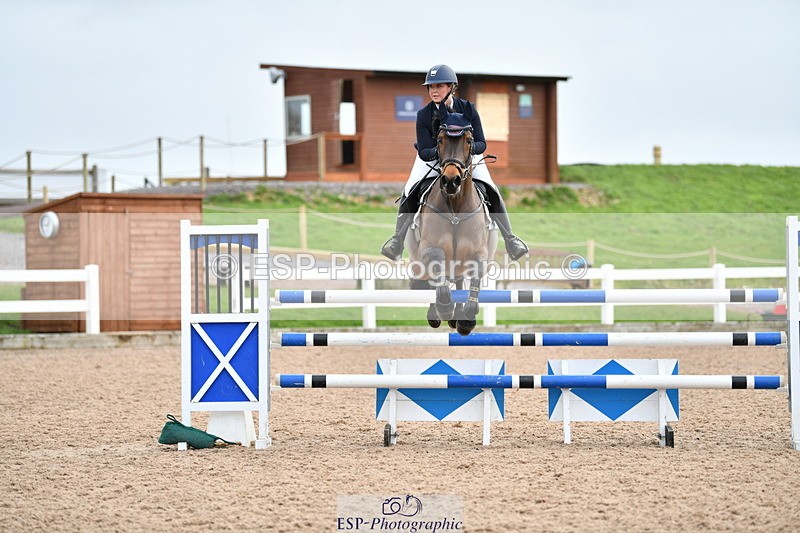 240124A-124753-00543 - Cls 3 Newcomers & 1.10m Open