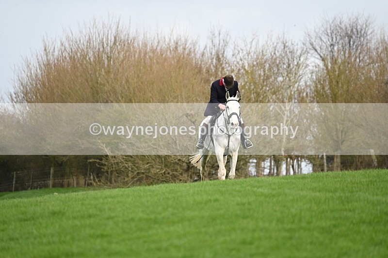 WJ6_9187 - Line Three