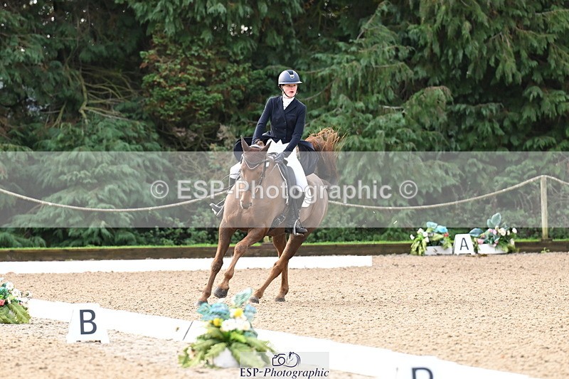 251023A-095246-01346 - B-124-Sophie.Lamb