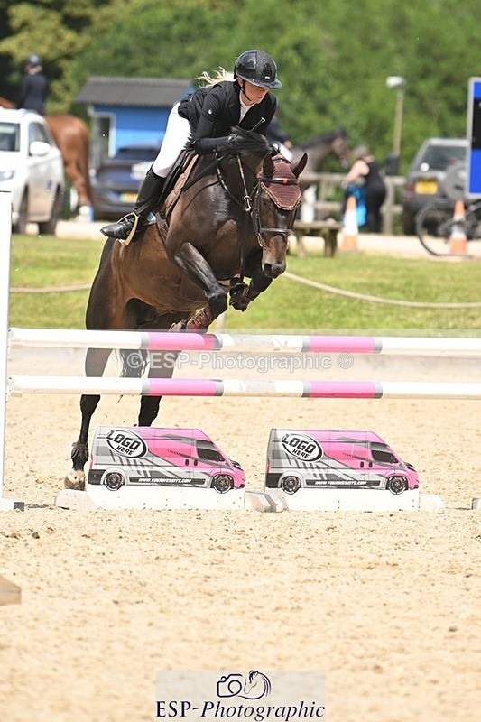 240704-125419-03363 - Cls 7 95cm Amateur Qualifier