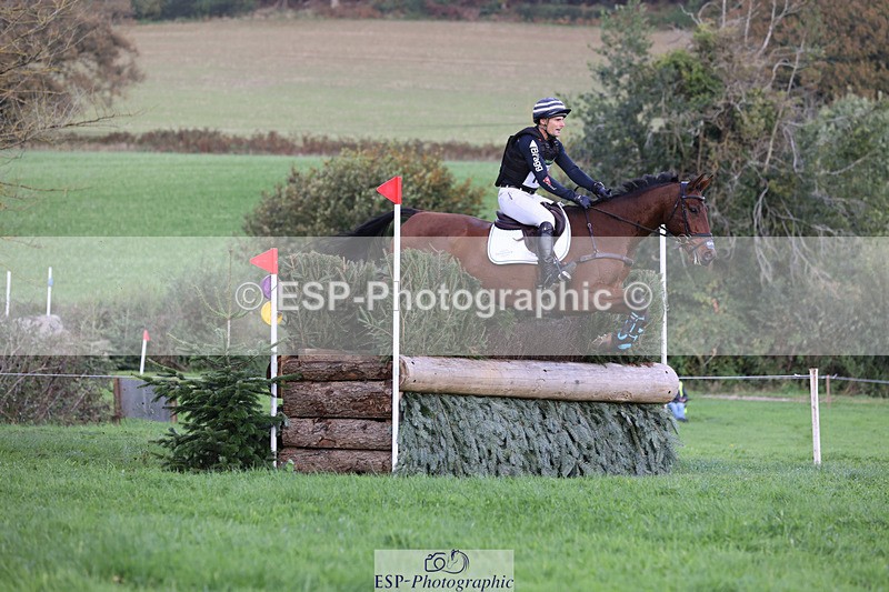 241025-122144-08032 - 127-Alexander.Bragg-STARSTRUCK.III