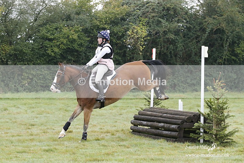 WWHT 171021 0503 - Novice Restricted (0.80m)  17/10/21