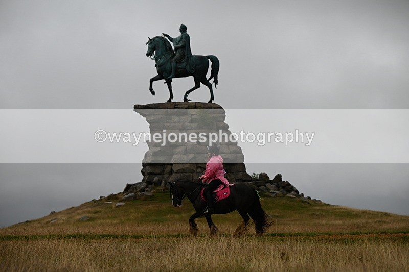 DSC_1816 - Time at Statue 12:13 to 12:32