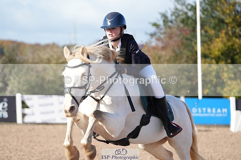 251025-121347-00305 - Cls 8 Pony Winter Pearl Champ Qualifier