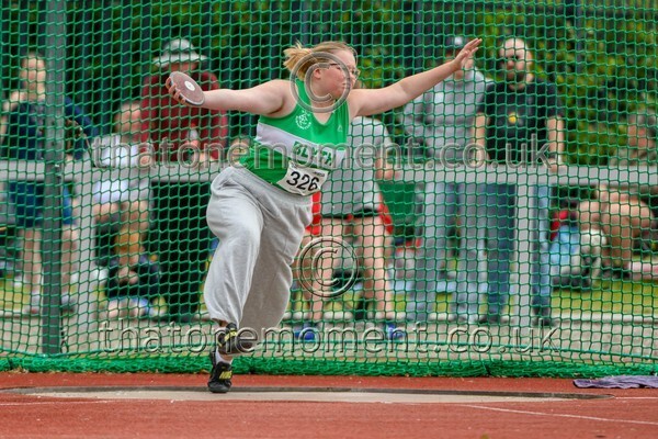 Age25SUN-920166 - Field Female Set Two