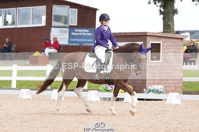 250906-131848-03590 - 017-Natalie.RosewarnePenpont.Fancy.That