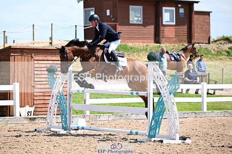 240605A-143556-00761 - Cls 4 Newcomers and 1.10m Open