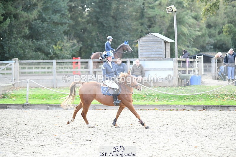 251004A-154619-01975 - Classes 8 & 9 70cm