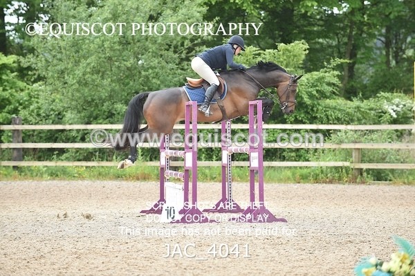JAC_4041 - CLASS 4 - SAT -Senior Newcomers/ 1.10m Open