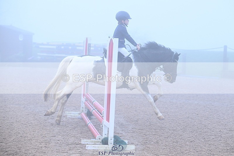 251115-092724-00301 - Cls 19 Clear Round 40cm