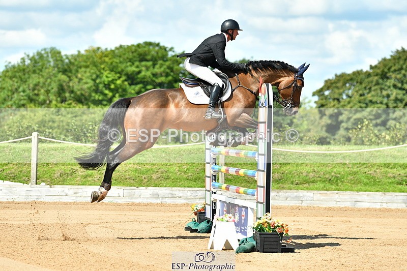 230720A-105439-02009 - Cls 5, 2 Star Medium 1.35m