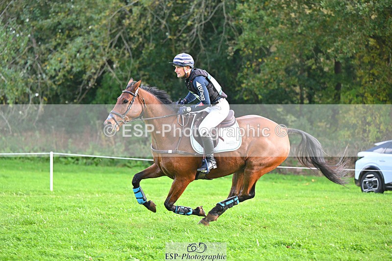 241025-122251-08213 - 127-Alexander.Bragg-STARSTRUCK.III