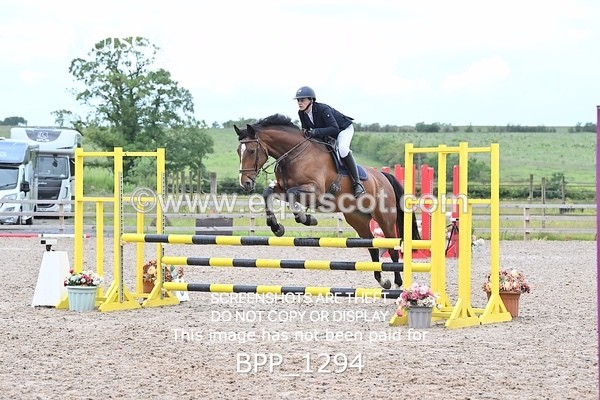BPP_1294 - CLASS 10 SAT Senior BritiNovice/ 90cm Open